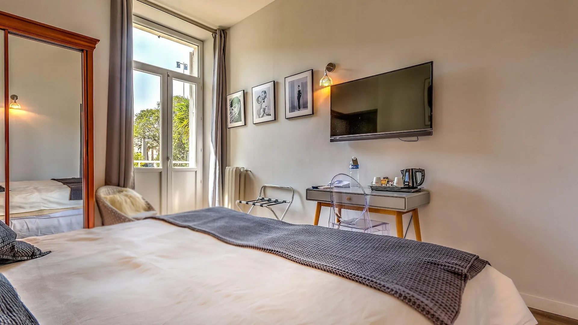 ***  Villa Claudia Hotel Cannes Centre - Parking Frankreich