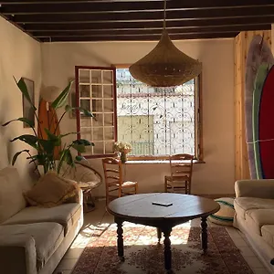 Hostal L'escale Surf - 