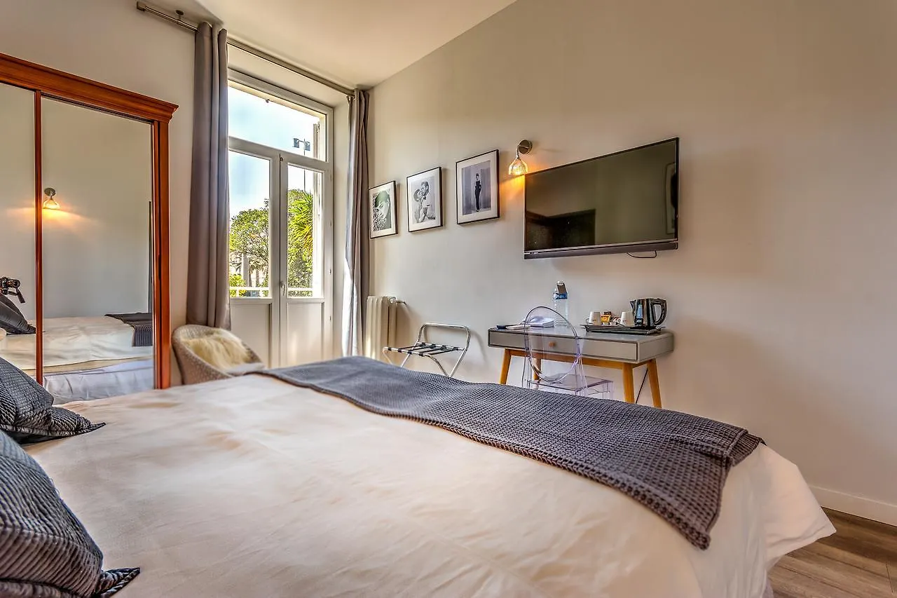 Villa Claudia Hotel Cannes Centre - Parking 3*,  França