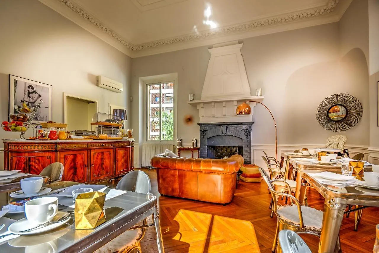 ***  Villa Claudia Hotel Cannes Centre - Parking Франция