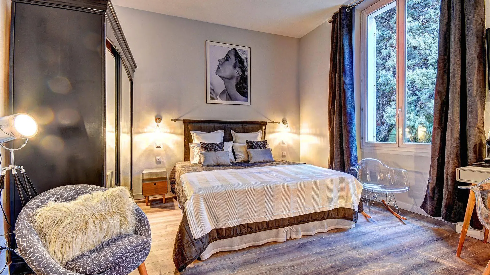 ***  Villa Claudia Hotel Cannes Centre - Parking Франция